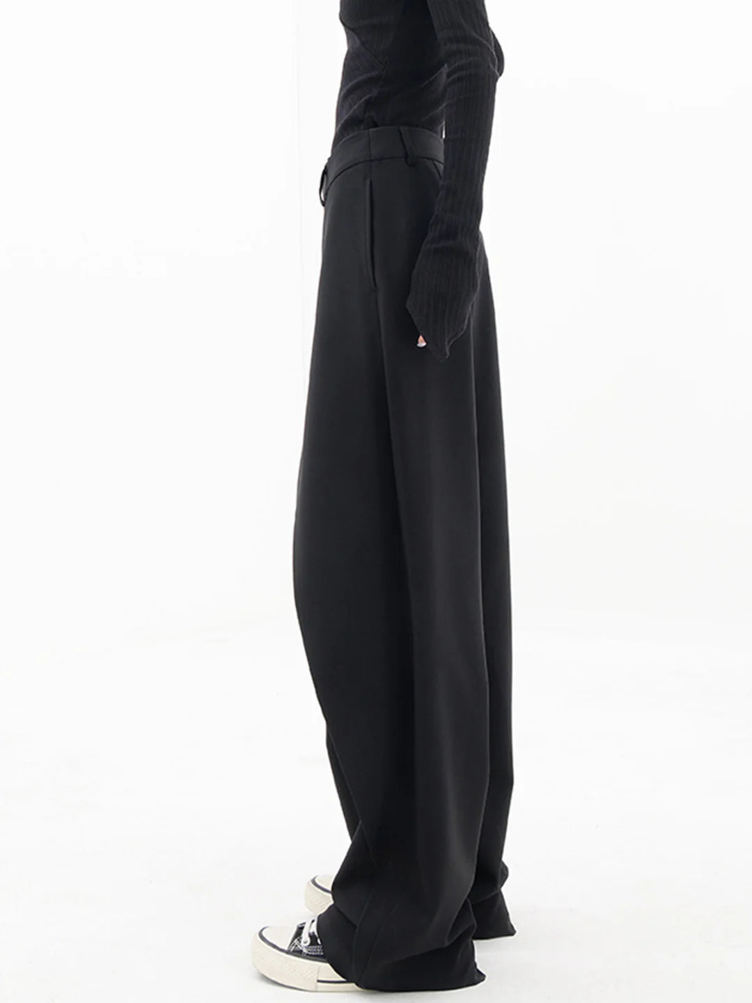 Yuli – Modern Baggy Pants